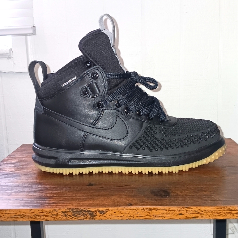 AIR FORCE 1 DUCK BOOTS